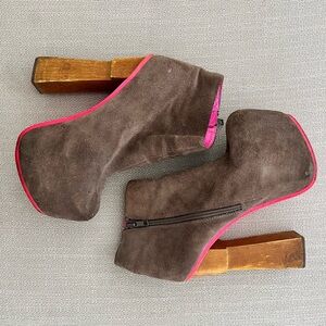 DV by Dolce Vita Suede Wood Heel Platform Boots 6.5